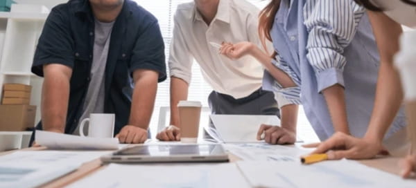 Bagaimana Kami Meninjau Produk